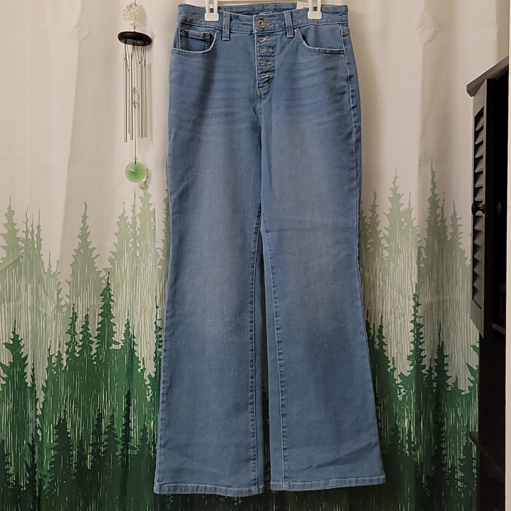 INC DENIM FLARE JEANS.